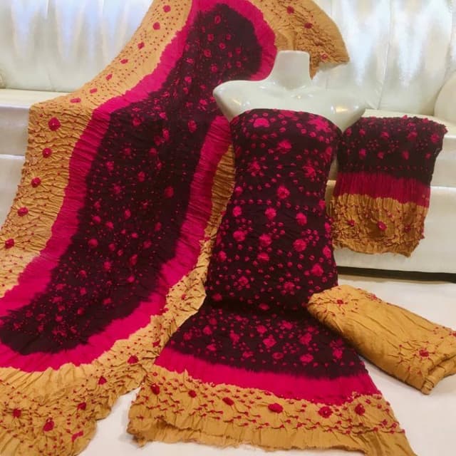 3 pc Beautiful Chunri suit