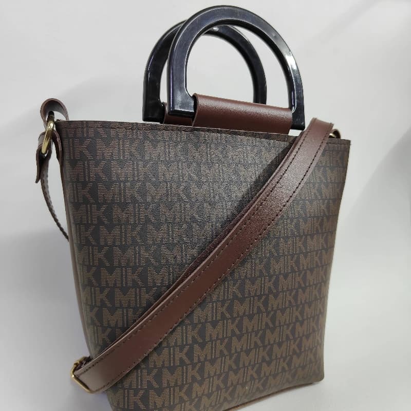 Women hand and shoulder Bag