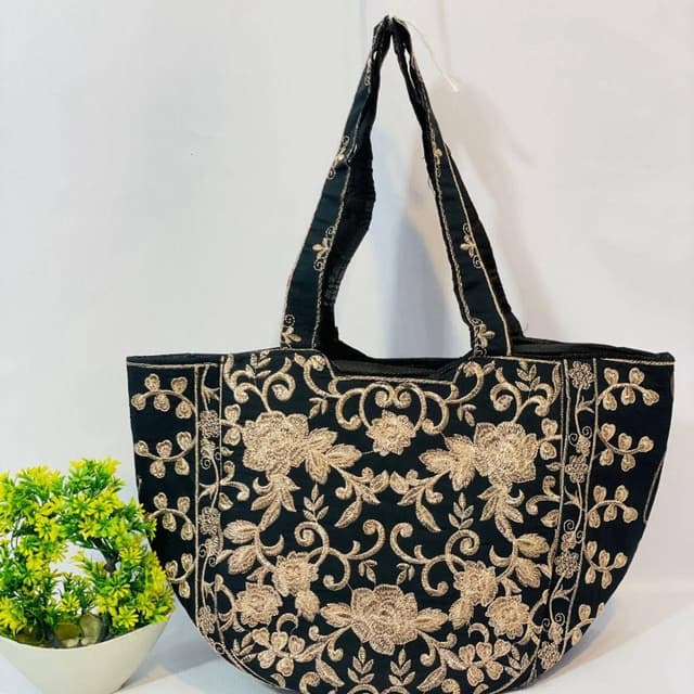 4 Design Work Hand Bag's